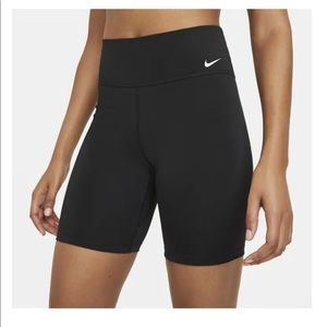 NIKE DRI FIT BIKER SHORTS